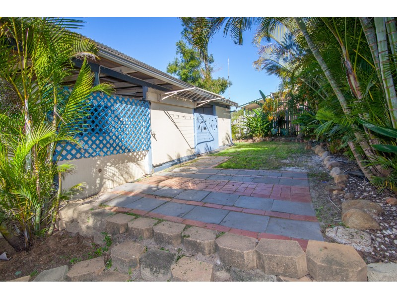 18 Wentworth Street, Leichhardt QLD 4305