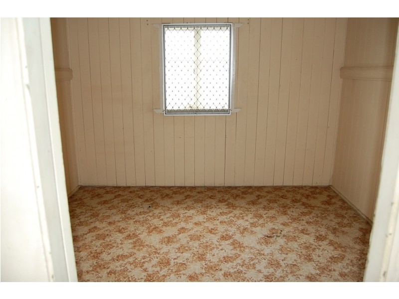 4 Newtown Street, East Ipswich QLD 4305