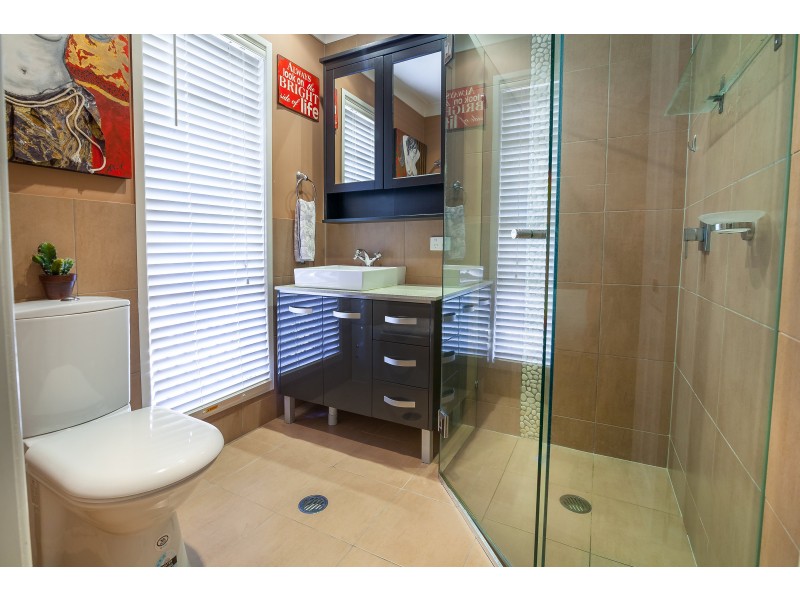 3 Le Prix Court, Yamanto QLD 4305