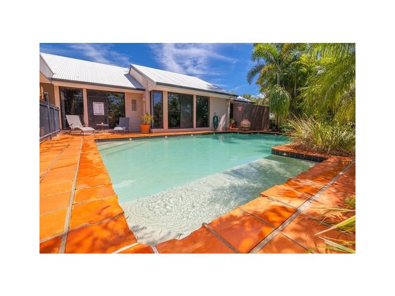 19 Percheron Court, Yamanto QLD 4305