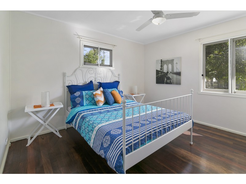 25 Bass Street, Leichhardt QLD 4305