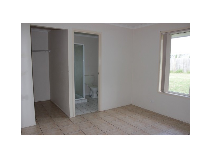 25 Comona Court, Wulkuraka QLD 4305