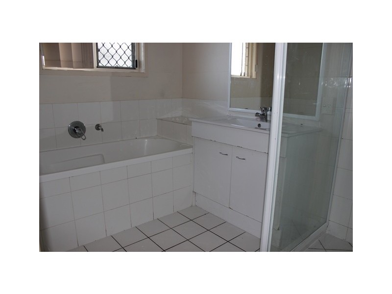25 Comona Court, Wulkuraka QLD 4305