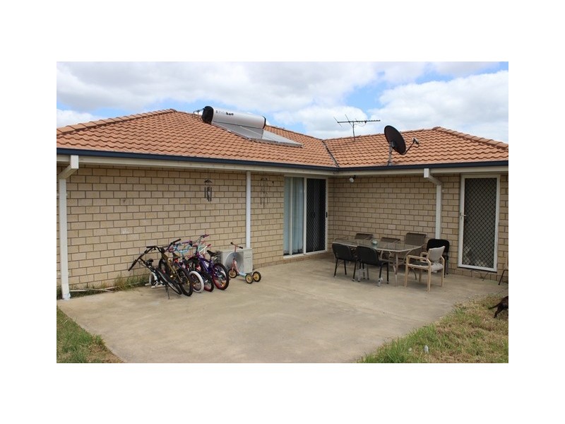 25 Comona Court, Wulkuraka QLD 4305