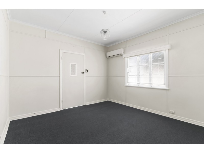 38 Alexandra Street, North Booval QLD 4304