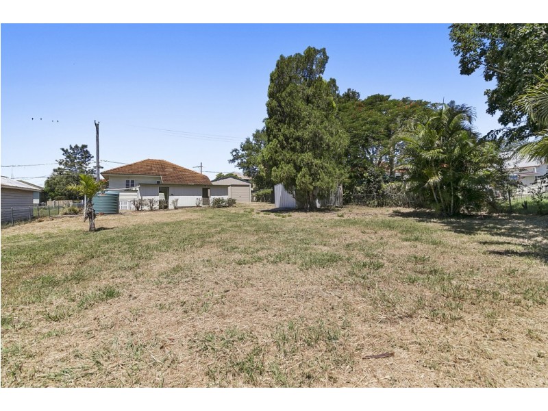 38 Alexandra Street, North Booval QLD 4304