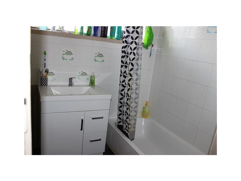 5 Hampton Court, One Mile QLD 4305