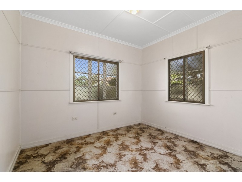 70 Nimmo Street, North Booval QLD 4304