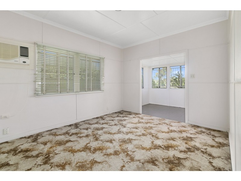 70 Nimmo Street, North Booval QLD 4304