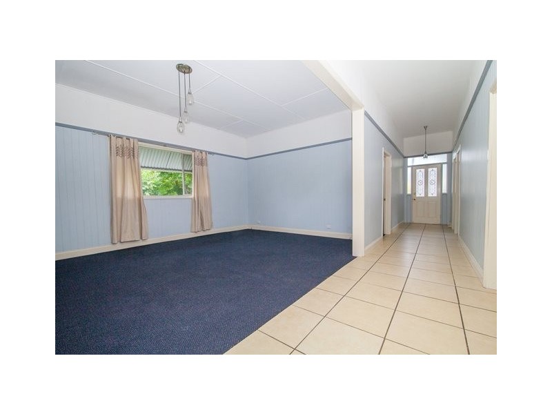 18 Brisbane Street, East Ipswich QLD 4305
