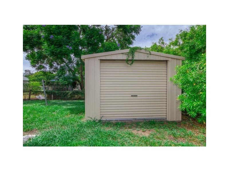 18 Brisbane Street, East Ipswich QLD 4305