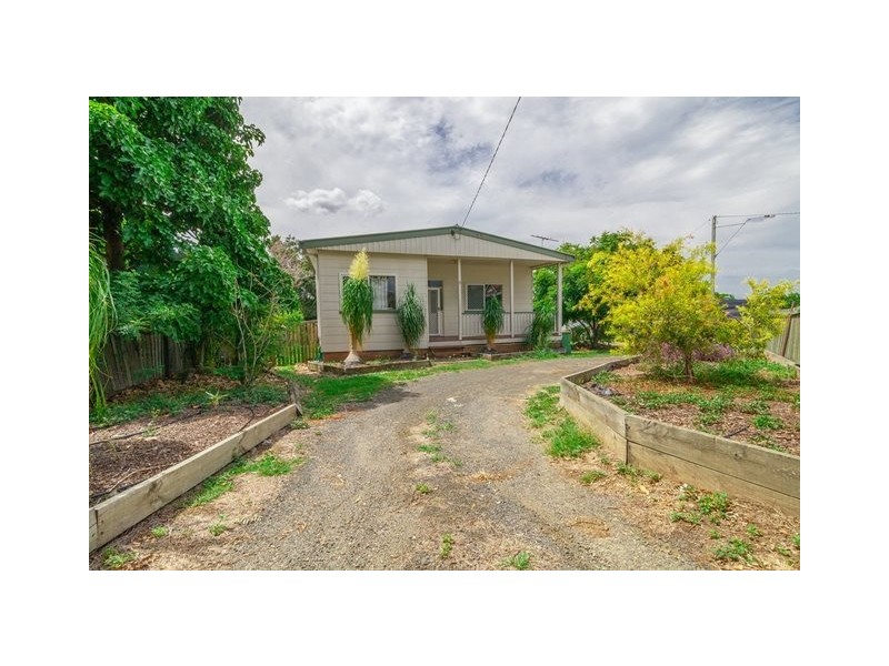 18 Brisbane Street, East Ipswich QLD 4305