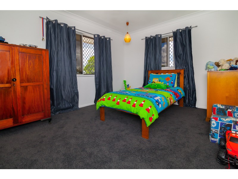 13 Kiah Street, Eastern Heights QLD 4305