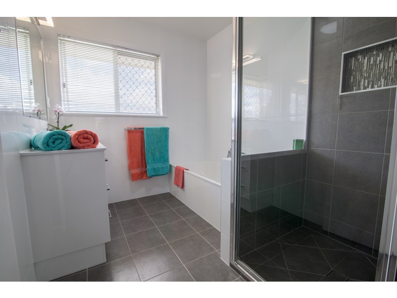 13 Kiah Street, Eastern Heights QLD 4305