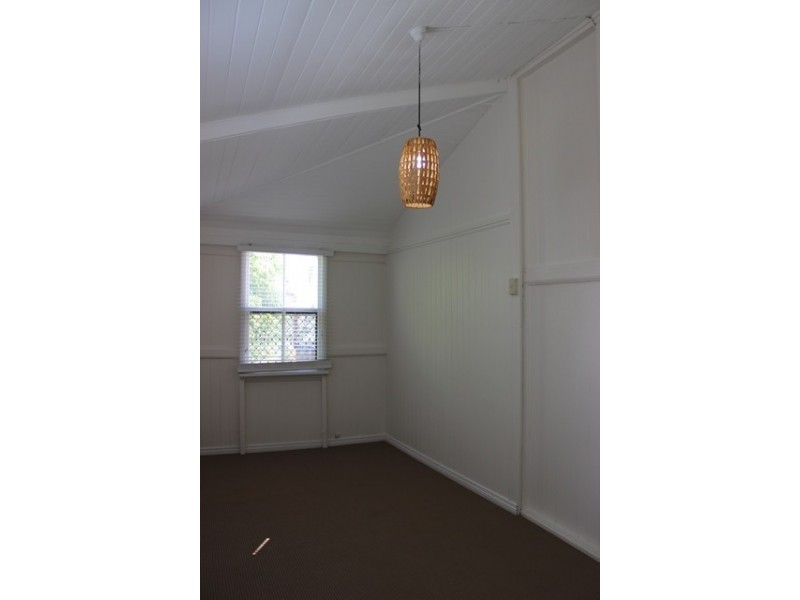 6 Fitzgibbon Street, North Ipswich QLD 4305