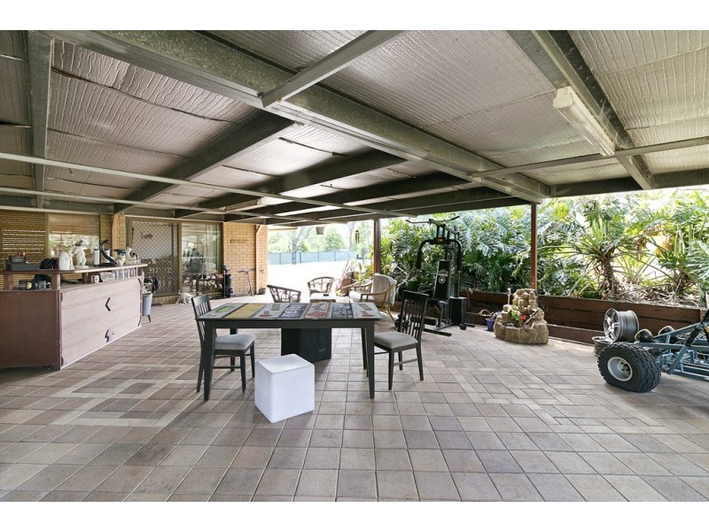 17 Wisteria Street, Walloon QLD 4306