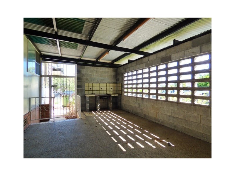 88-90 Blackstone Road, Silkstone QLD 4304