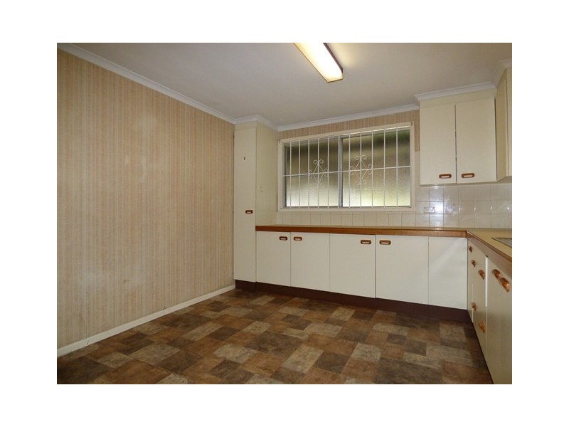 88-90 Blackstone Road, Silkstone QLD 4304