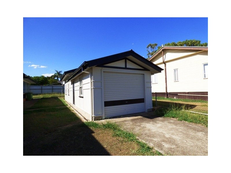 88-90 Blackstone Road, Silkstone QLD 4304
