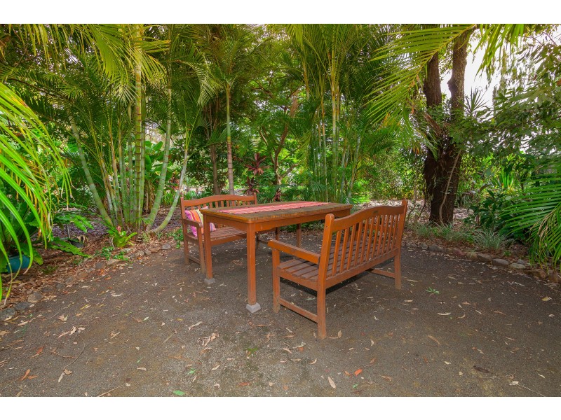12 Pinto Place, Pine Mountain QLD 4306