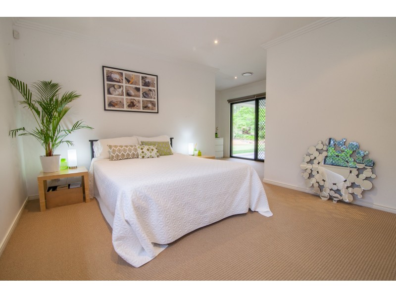 12 Pinto Place, Pine Mountain QLD 4306