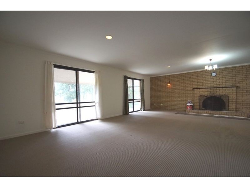 1292 Ripley Road, South Ripley QLD 4306