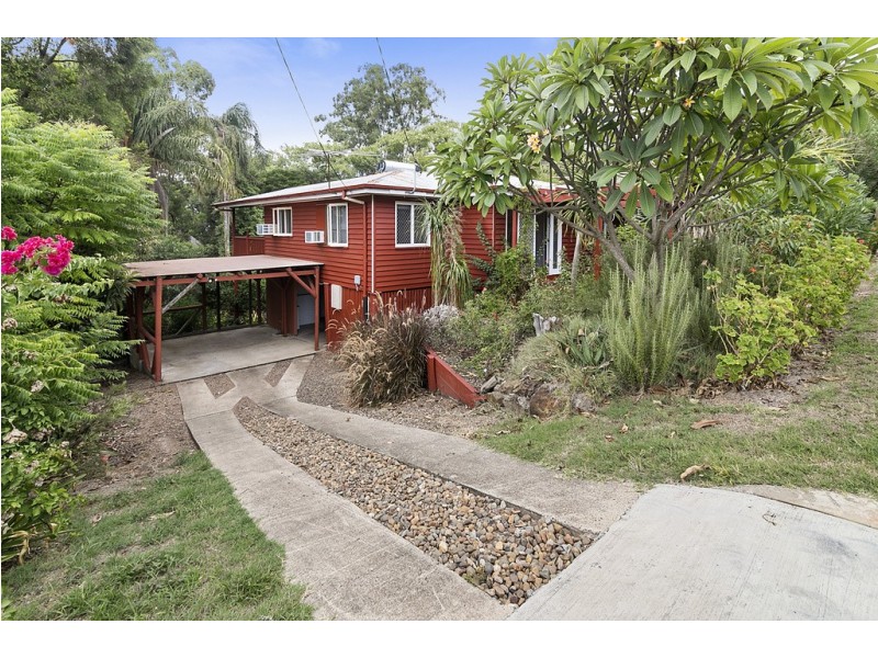 9 Pryde Street, Woodend QLD 4305