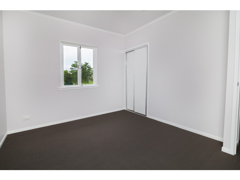 11A Lusitania Street, Newtown QLD 4305