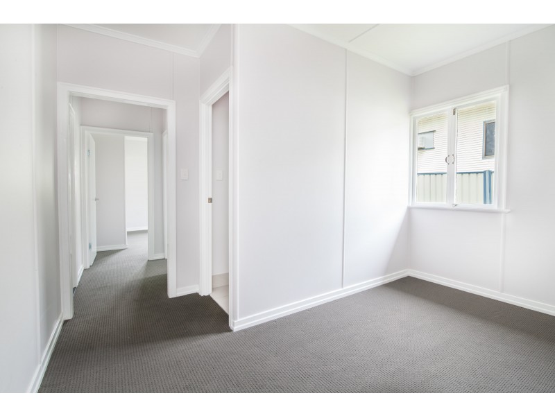 11A Lusitania Street, Newtown QLD 4305