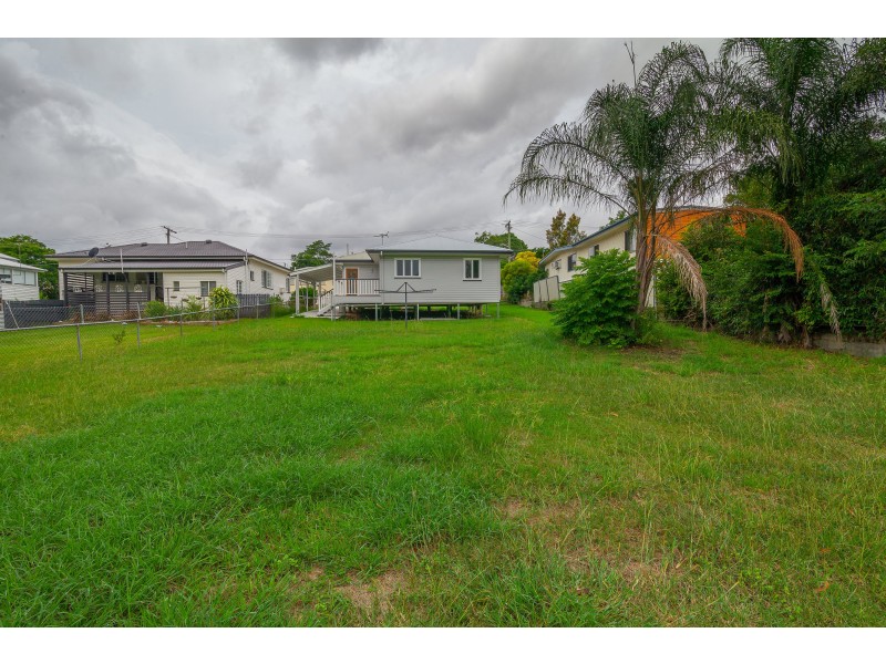 11A Lusitania Street, Newtown QLD 4305