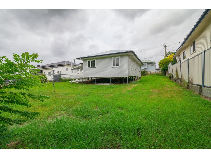 11A Lusitania Street, Newtown QLD 4305