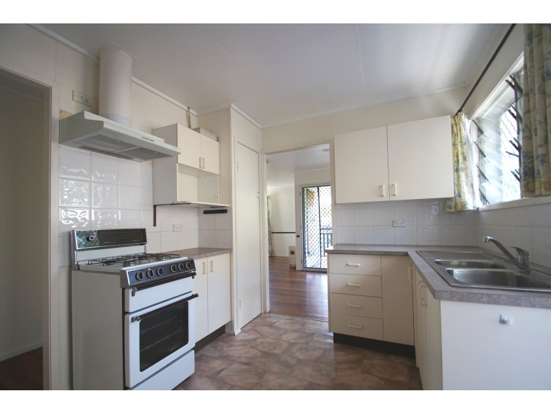 52 Kynance Street, Leichhardt QLD 4305