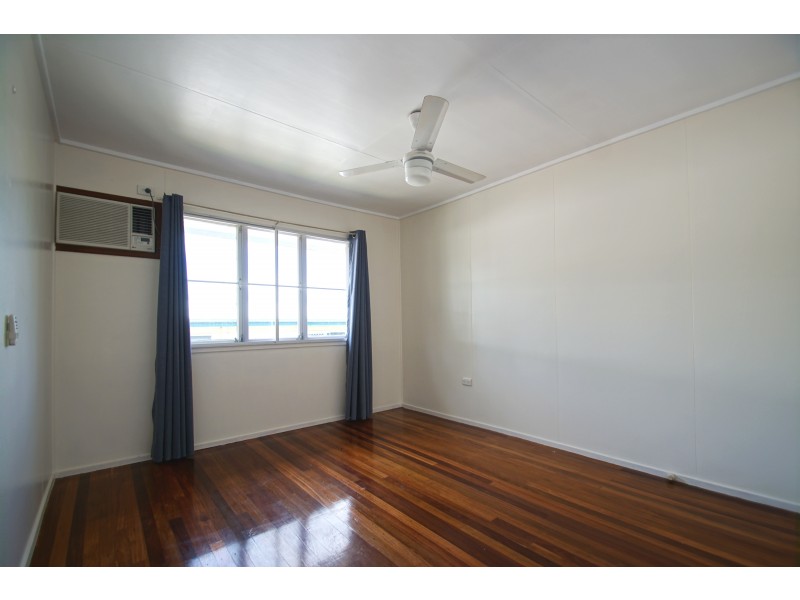 52 Kynance Street, Leichhardt QLD 4305