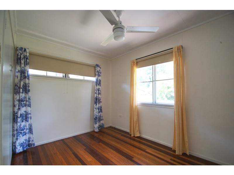 52 Kynance Street, Leichhardt QLD 4305