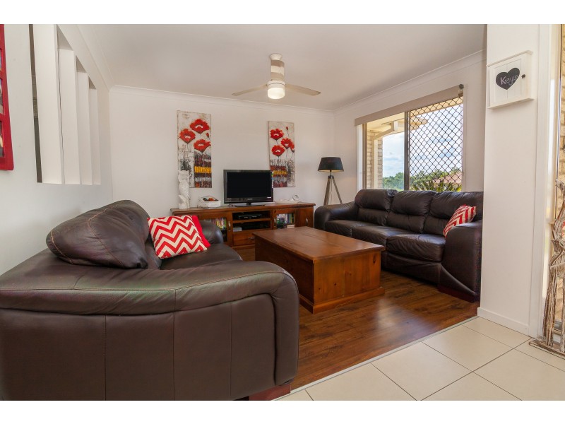 8 Stathis Place, Bundamba QLD 4304