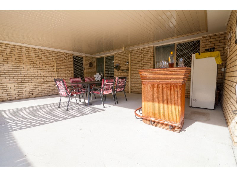 8 Stathis Place, Bundamba QLD 4304