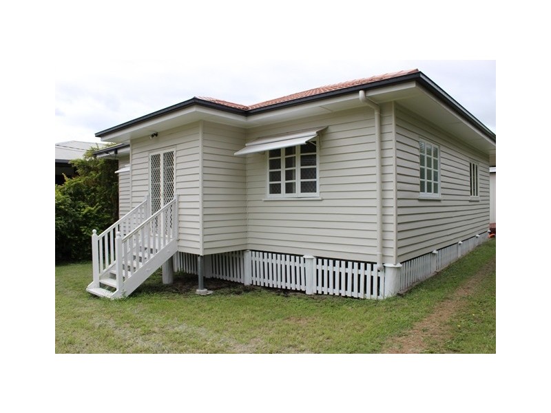41 Alexandra Street, North Booval QLD 4304