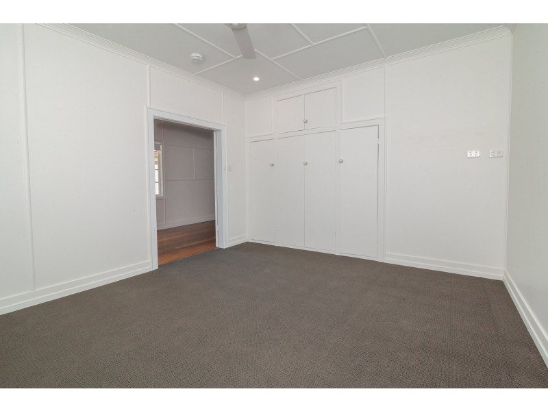 3 Kallara Avenue, Ipswich QLD 4305