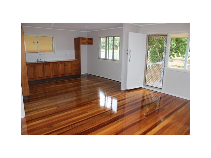 26 Kynance Street, Leichhardt QLD 4305