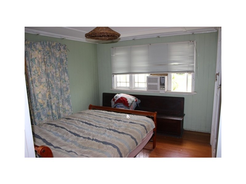 13 North Street, North Ipswich QLD 4305