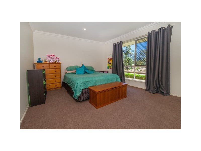 25 Bayliss Road, South Ripley QLD 4306