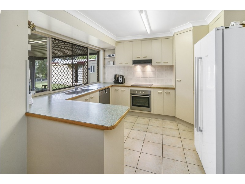 35 Elm Road, Walloon QLD 4306