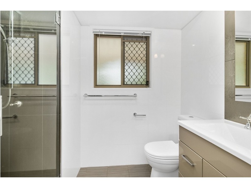 35 Elm Road, Walloon QLD 4306
