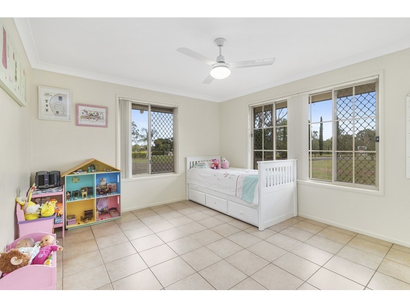 35 Elm Road, Walloon QLD 4306