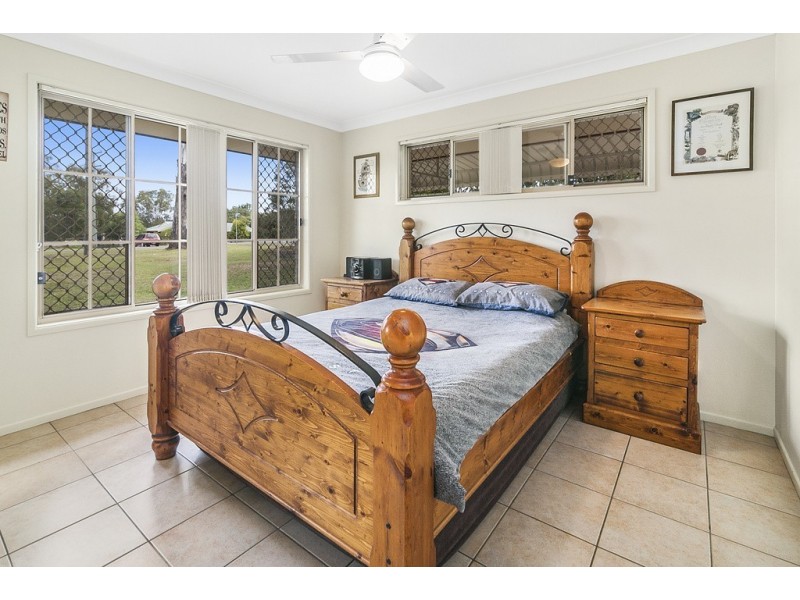 35 Elm Road, Walloon QLD 4306