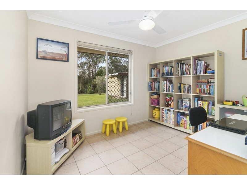 35 Elm Road, Walloon QLD 4306