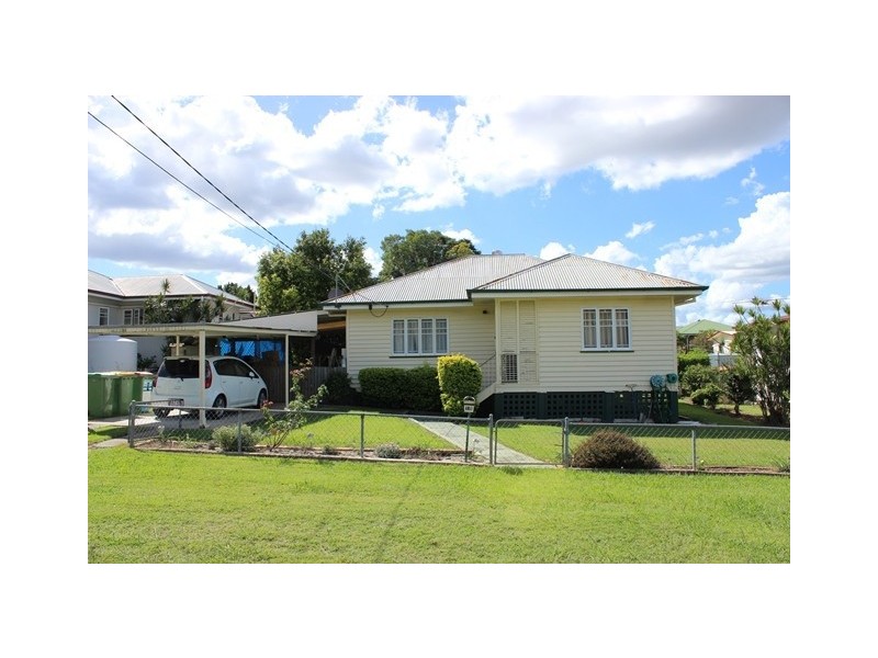 18 Gomer Street, Booval QLD 4304