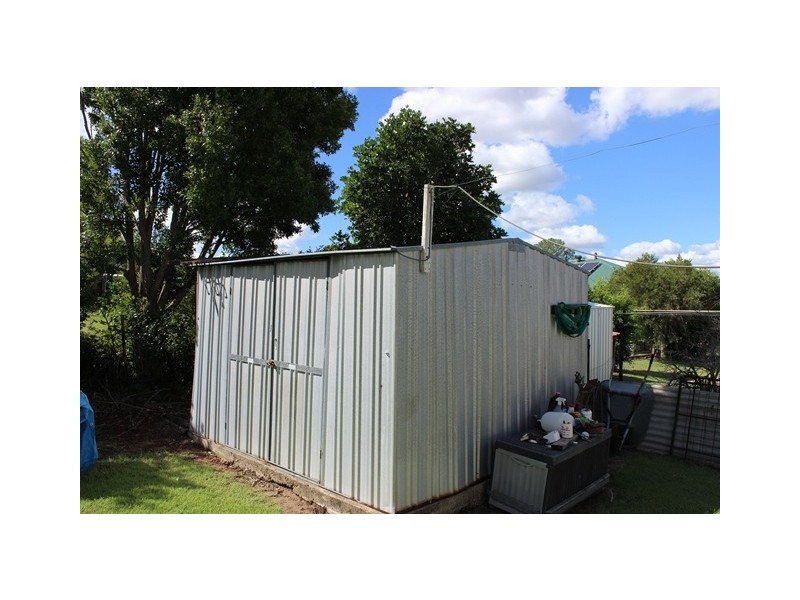 18 Gomer Street, Booval QLD 4304