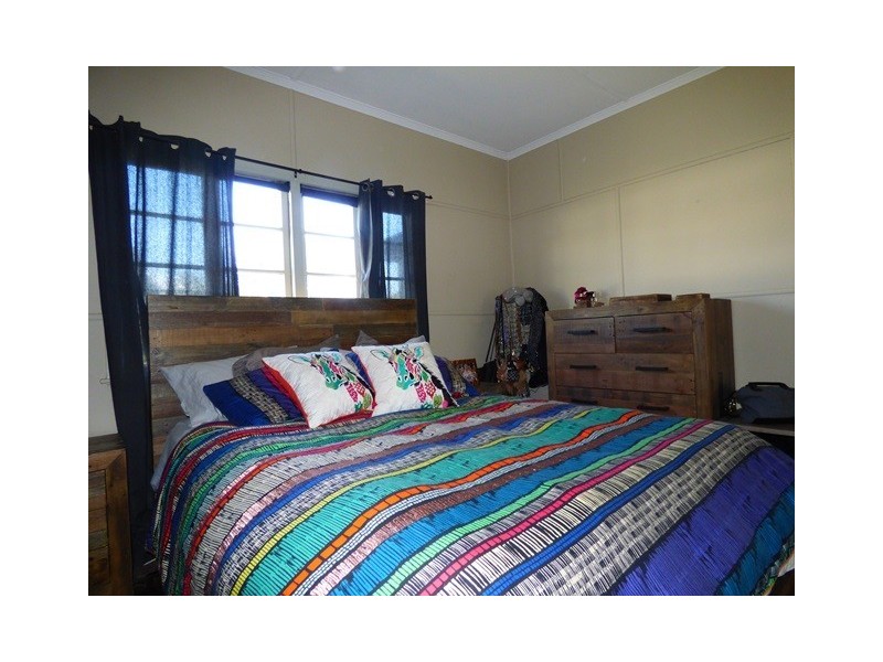 10 Margaret Street, Booval QLD 4304