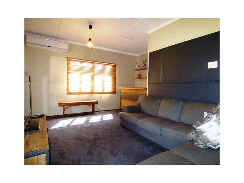 10 Margaret Street, Booval QLD 4304